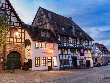 Lutherhaus Eisenach - Ostfassade mit Luthers Werkstatt und Graffitto