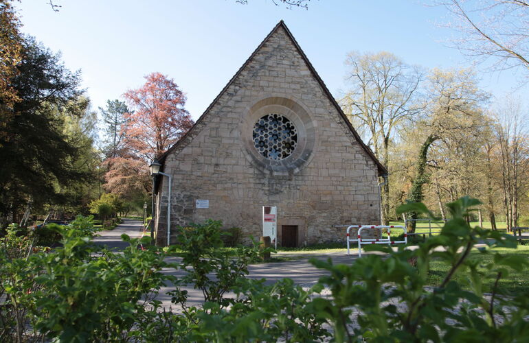 Kornhaus Zisterzienserkloster Georgenthal mit romanischer Steinrosette