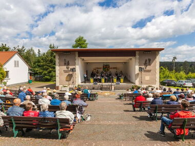 Musikpavillon im Kurpark Hüllrod Finsterbergen