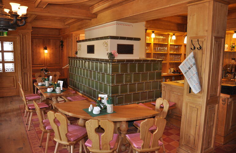 Gaststube im Hotel und Berggasthof Tanzbuche