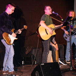 KONZERT mit der Gruppe "The Nifflons"