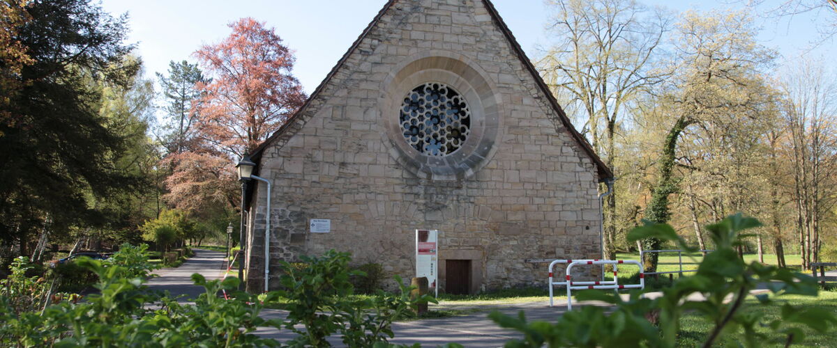Kornhaus Zisterzienserkloster Georgenthal mit romanischer Steinrosette